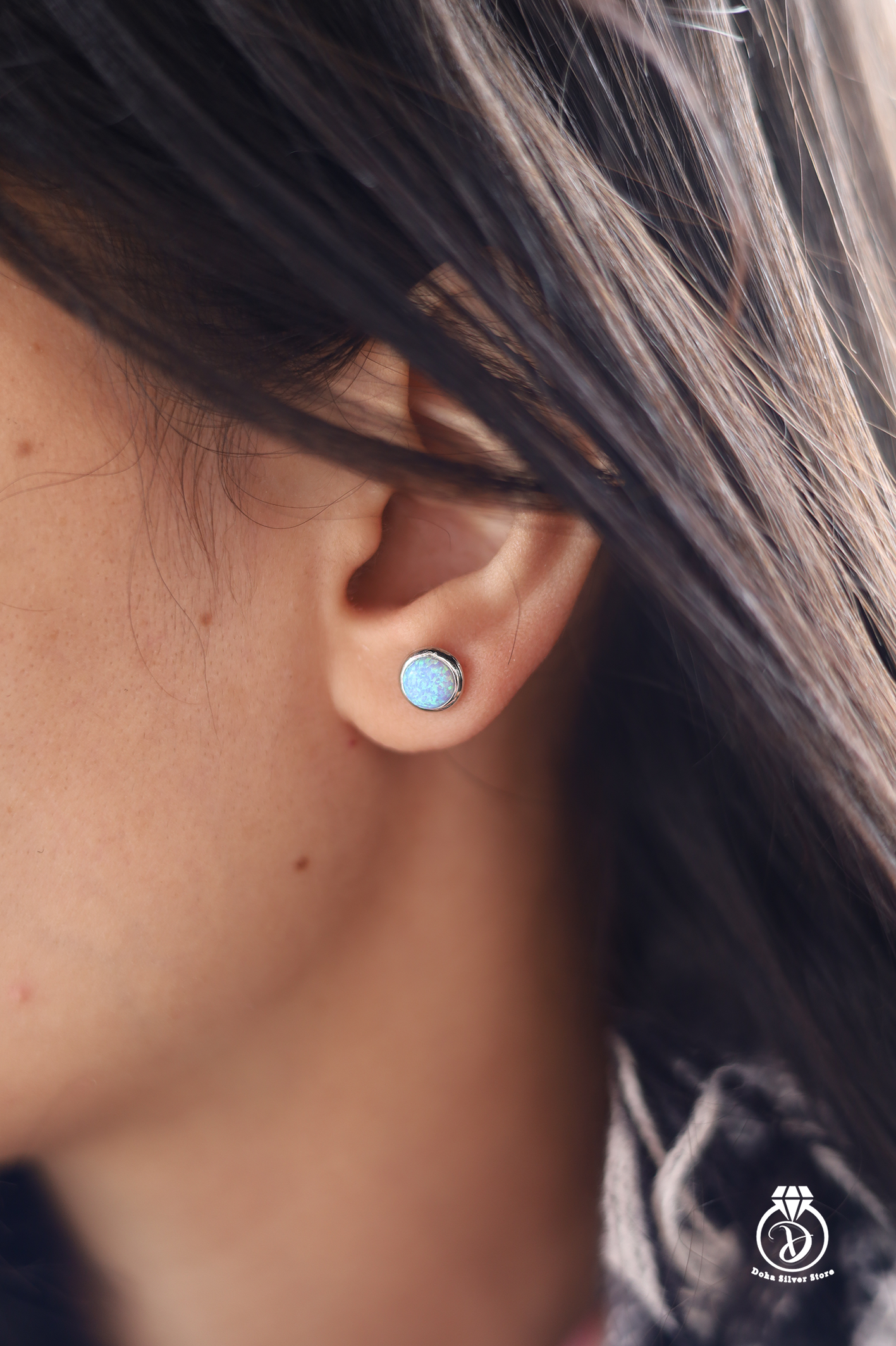 Opal stone earring